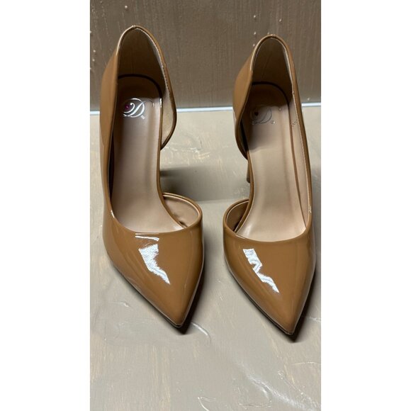 Tan Gloss heel ,4.5 in, size 8.5 - Picture 1 of 7